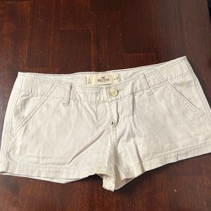 Hollister low rise short shorts size 1